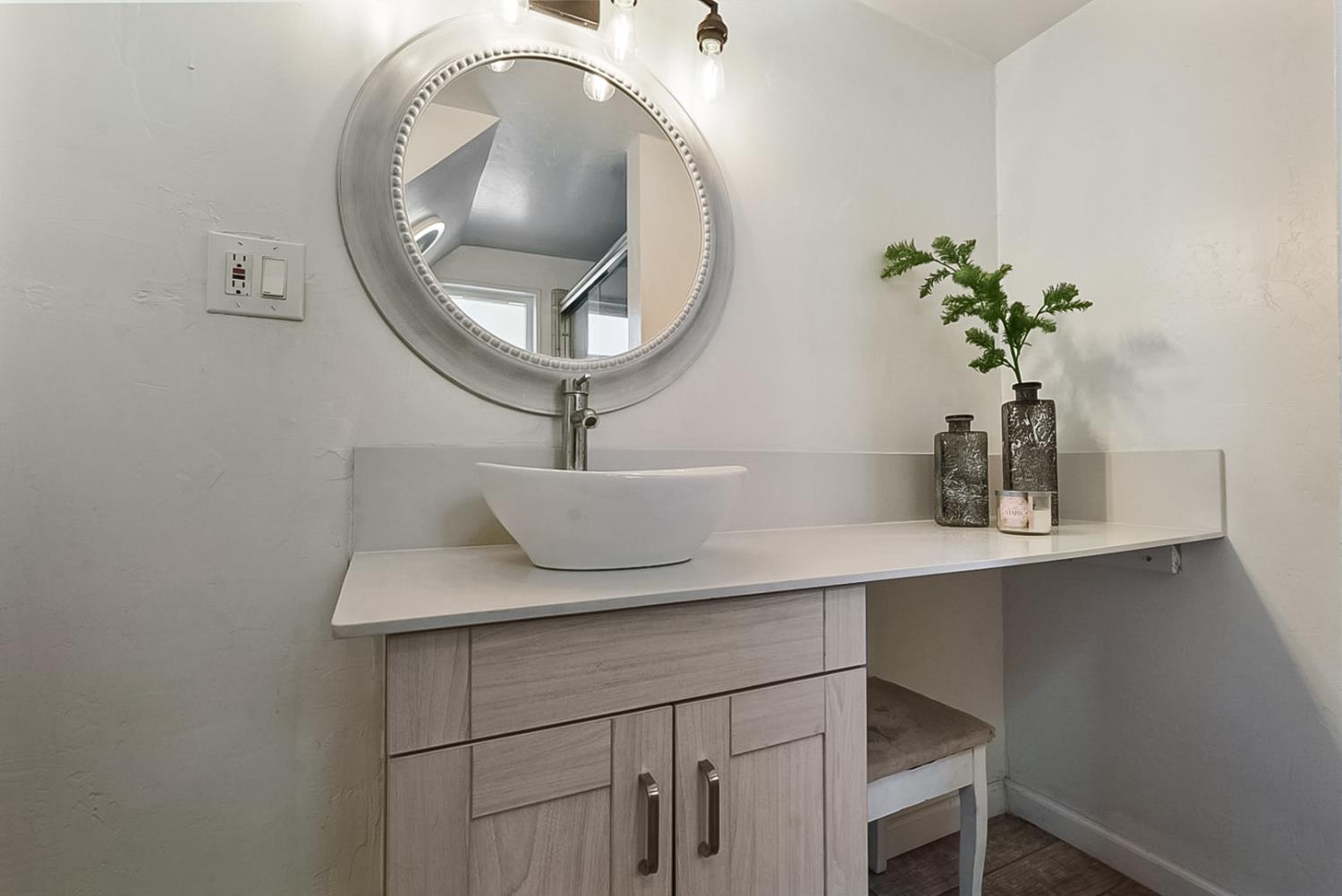 1005 Woodrow Ave, Modesto, CA 95350