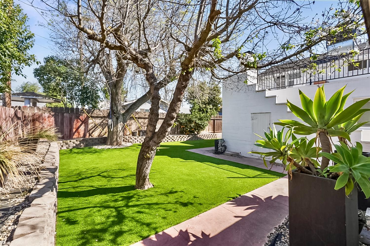 1005 Woodrow Ave, Modesto, CA 95350