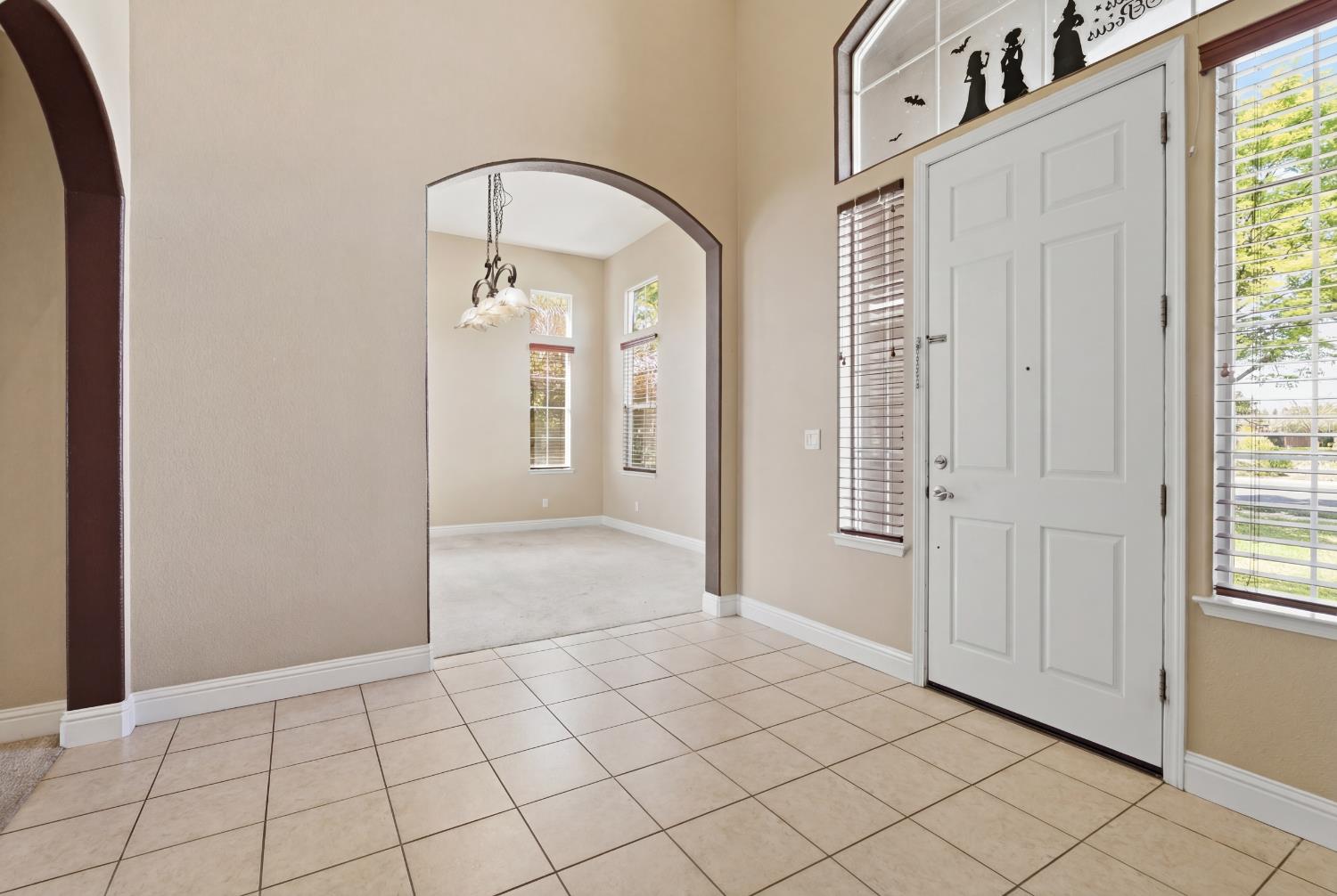 2153 Saddlebrook Way, Oakdale, CA 95361