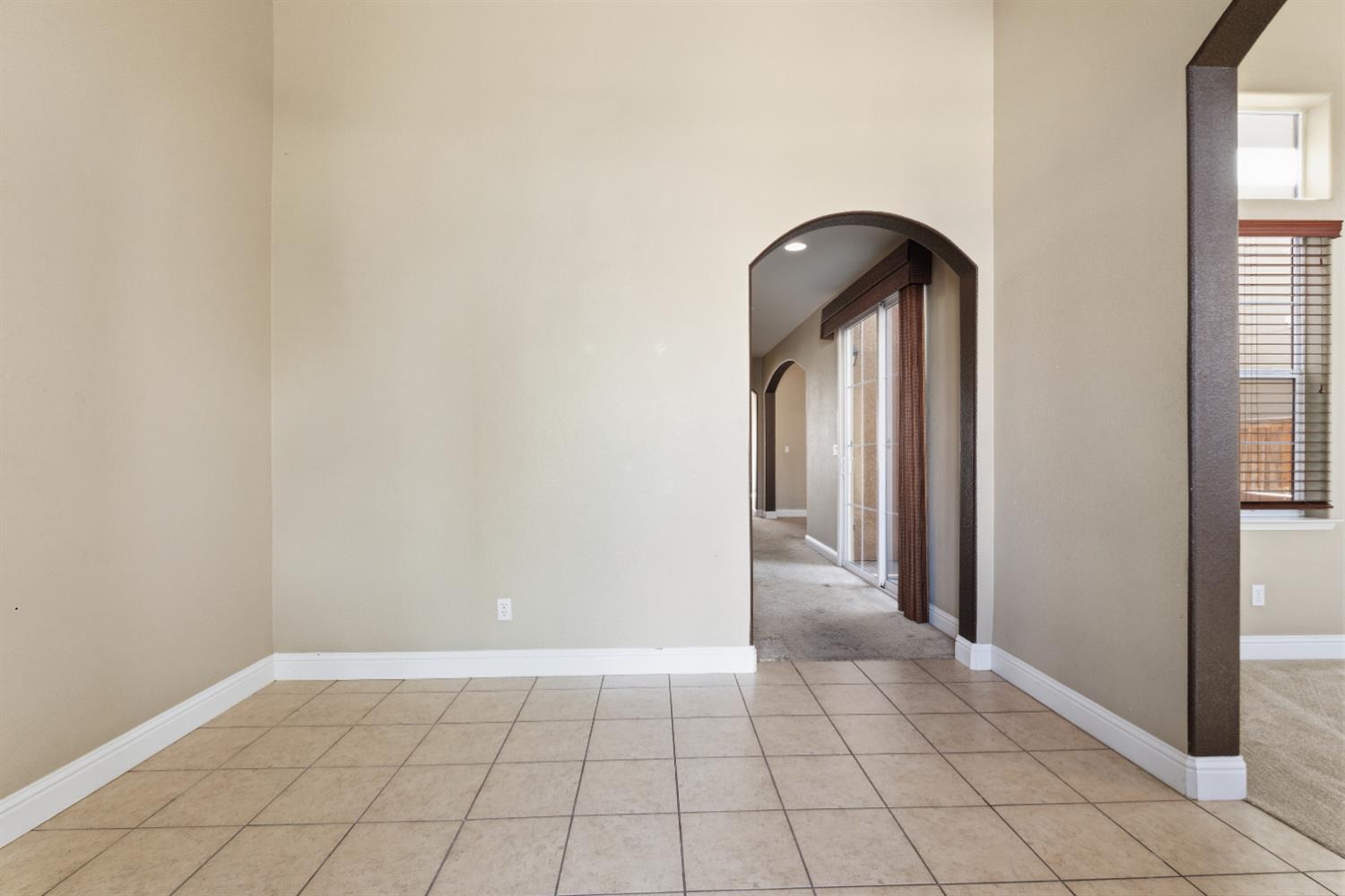 2153 Saddlebrook Way, Oakdale, CA 95361
