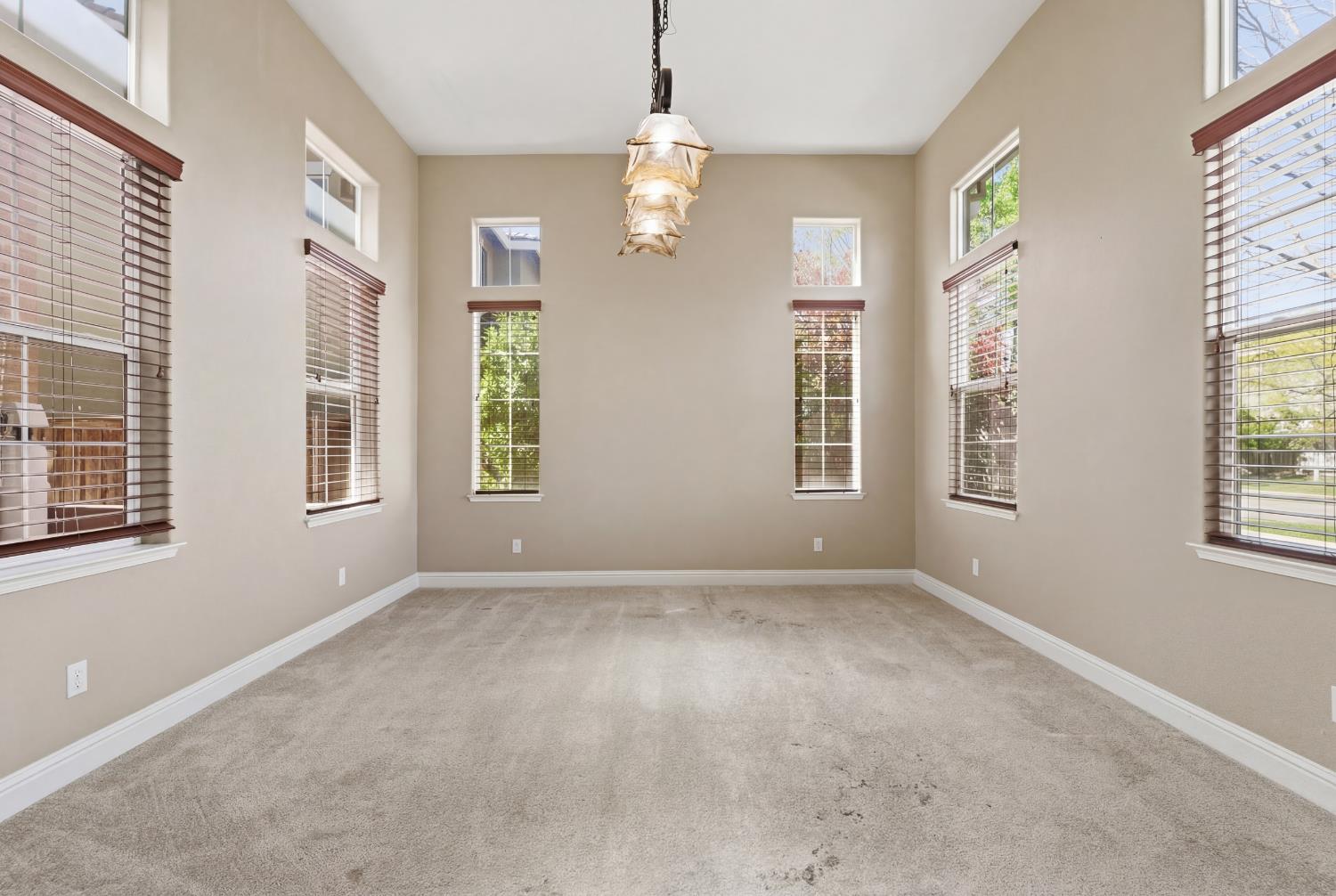 2153 Saddlebrook Way, Oakdale, CA 95361