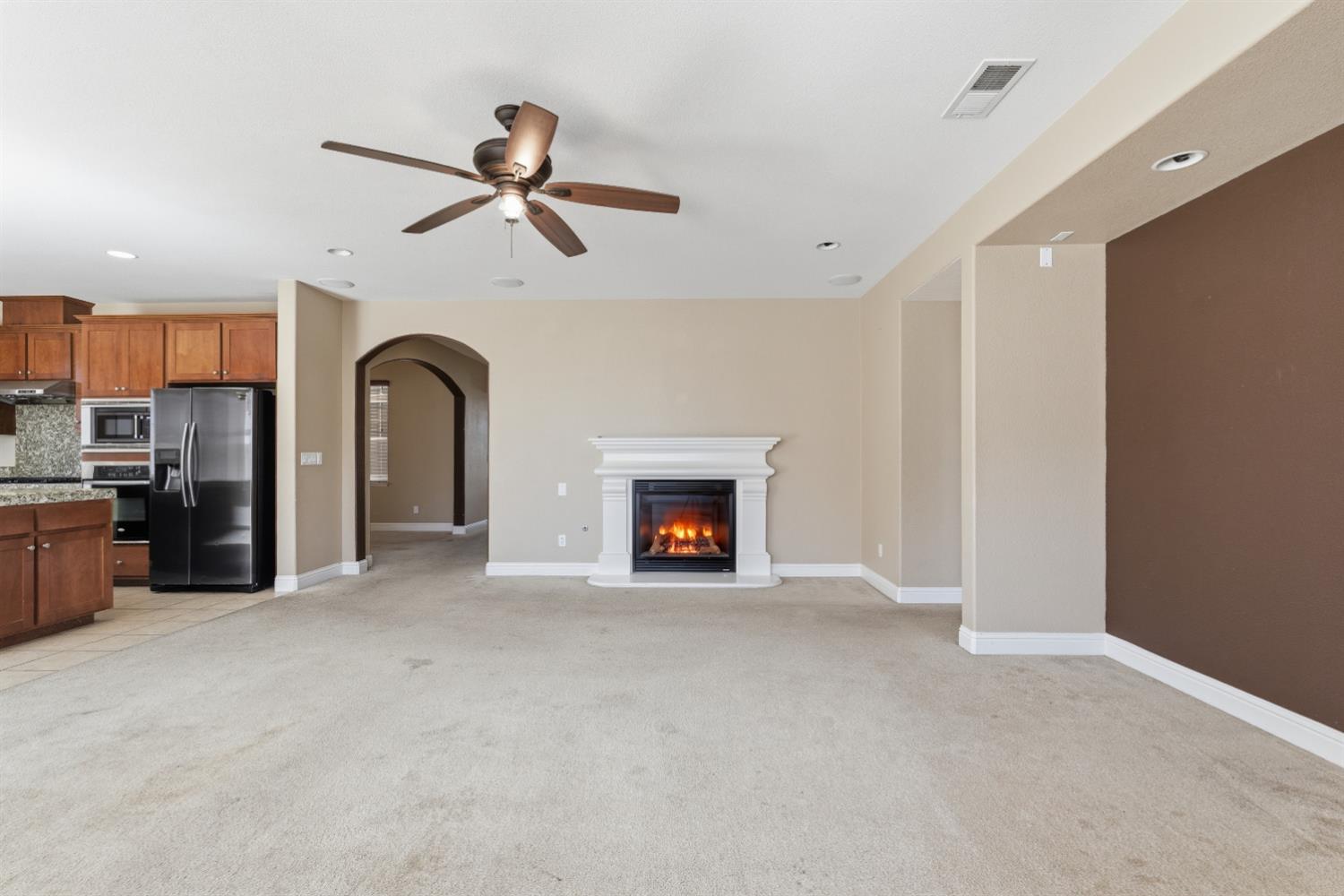 2153 Saddlebrook Way, Oakdale, CA 95361