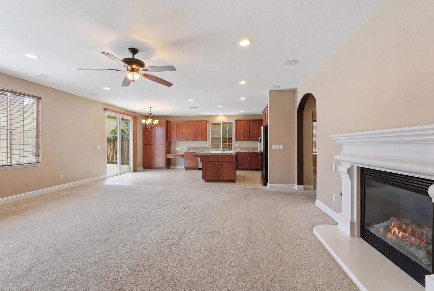 2153 Saddlebrook Way, Oakdale, CA 95361