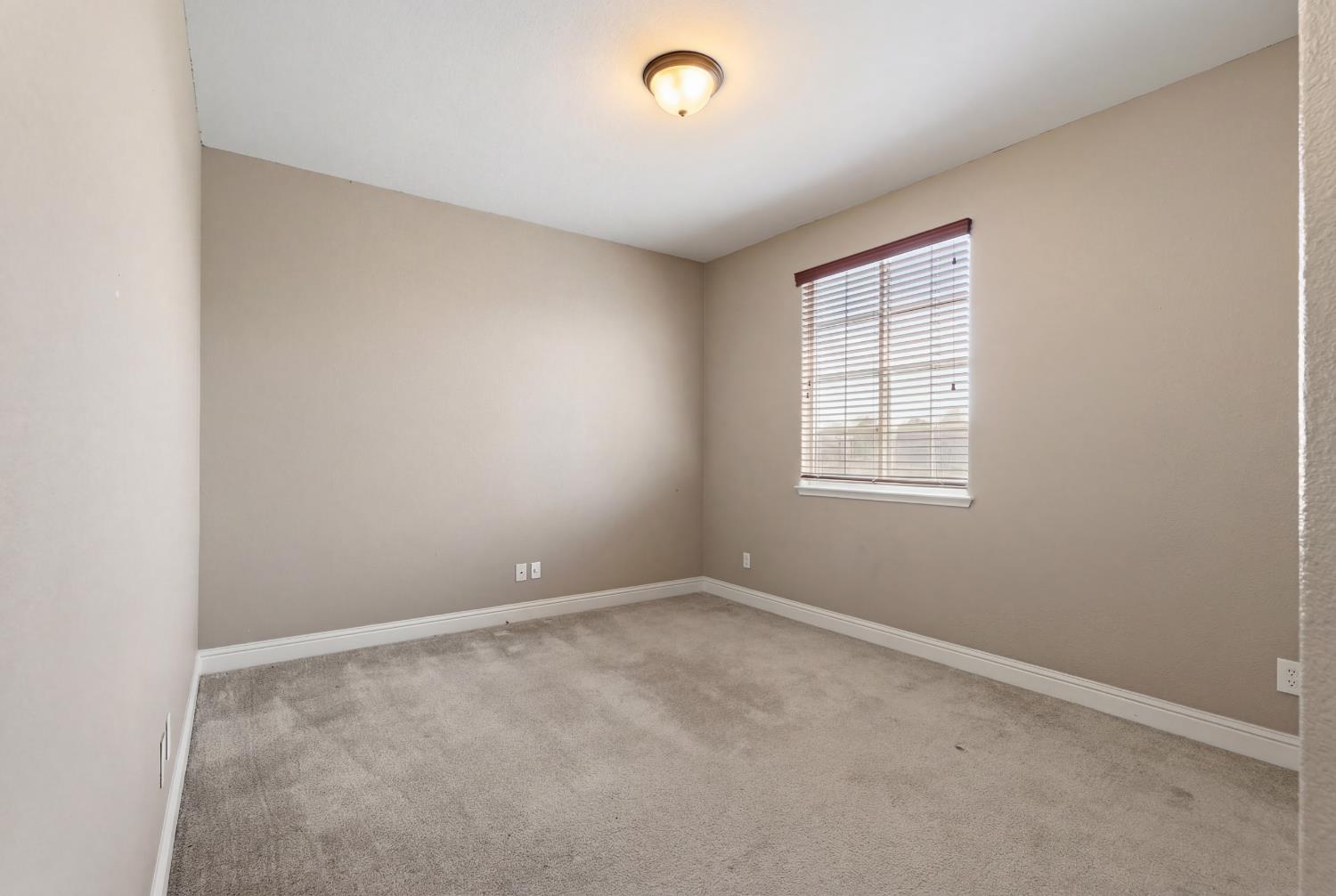 2153 Saddlebrook Way, Oakdale, CA 95361