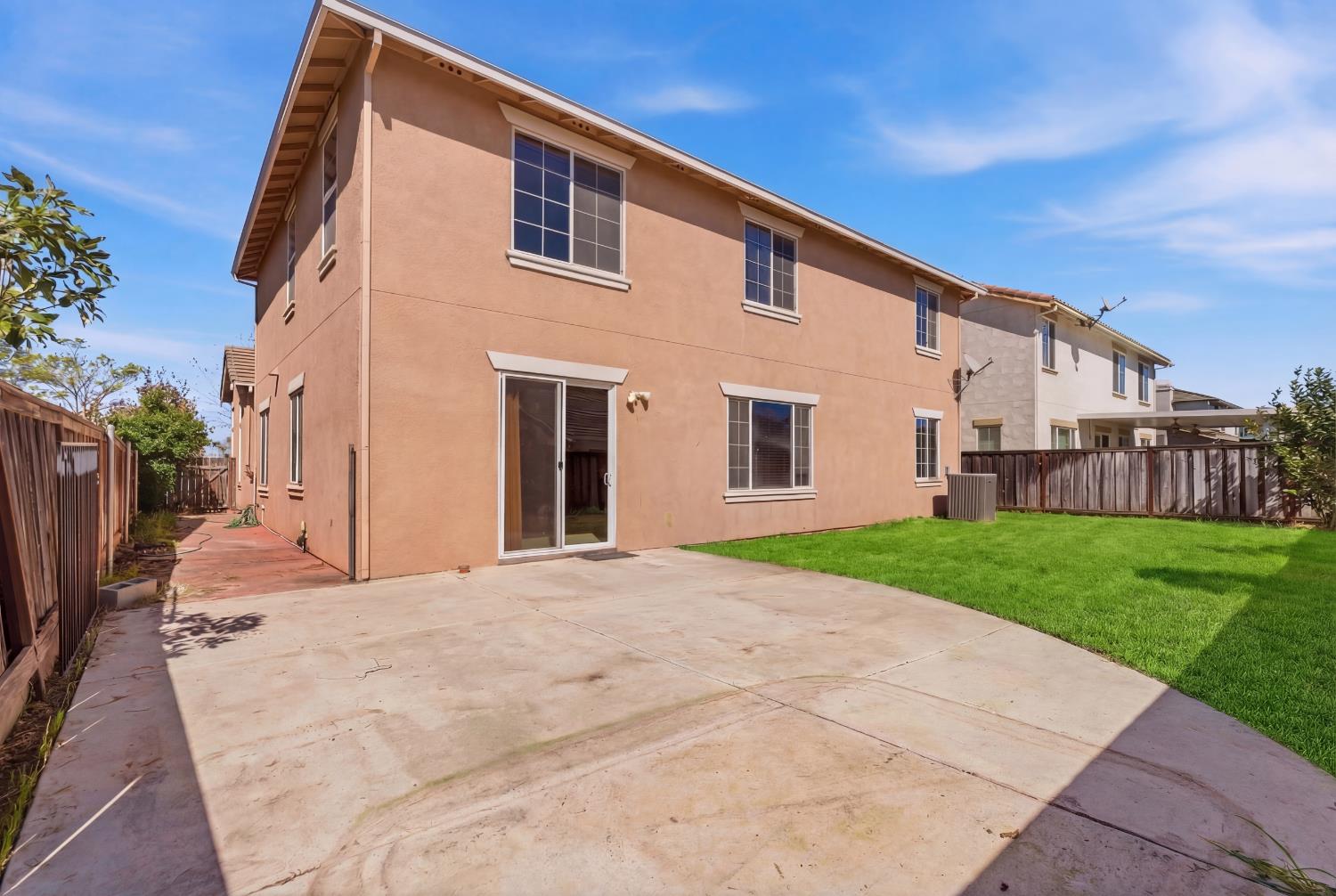 2153 Saddlebrook Way, Oakdale, CA 95361