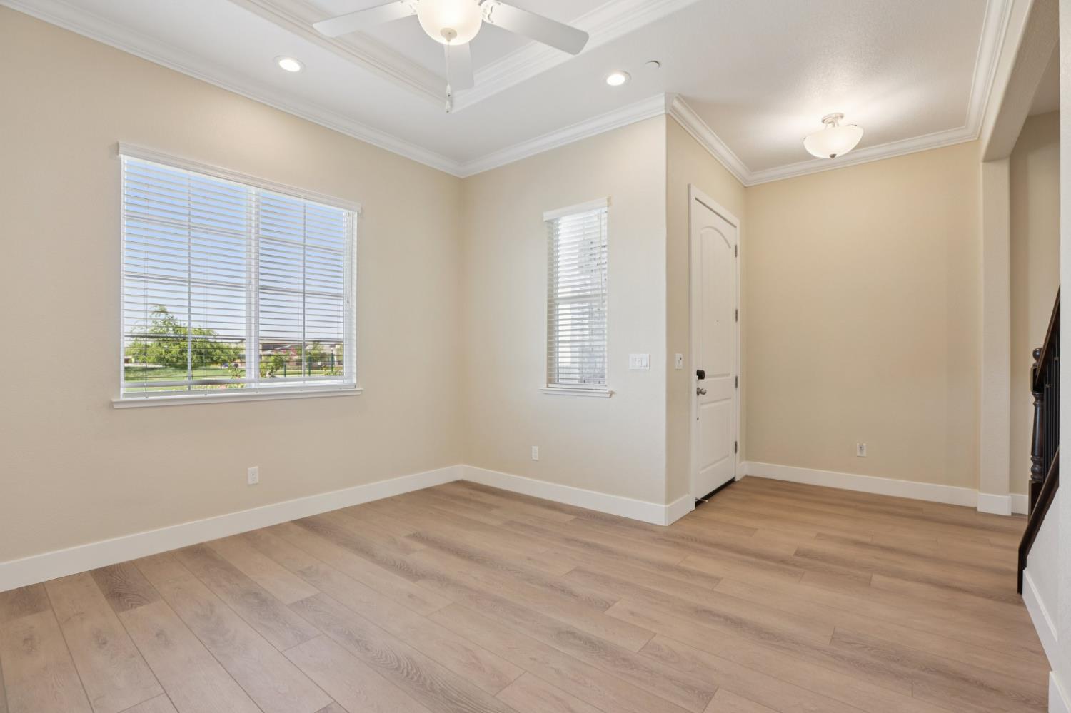 2464 Dilip Dr, Manteca, CA 95337