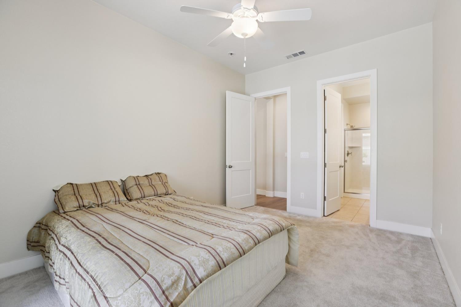 2464 Dilip Dr, Manteca, CA 95337