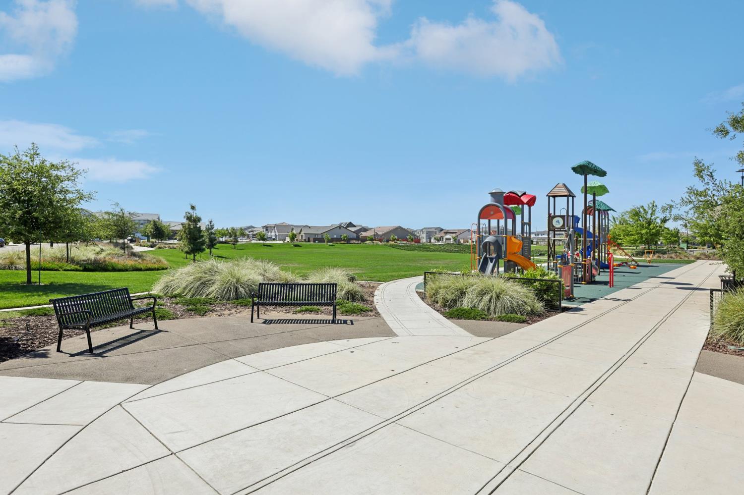 2464 Dilip Dr, Manteca, CA 95337