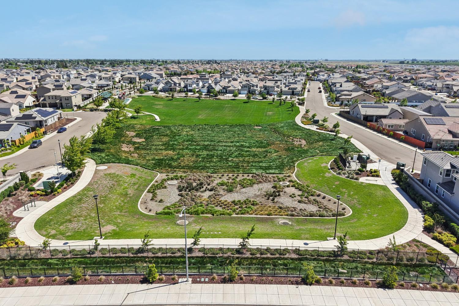 2464 Dilip Dr, Manteca, CA 95337