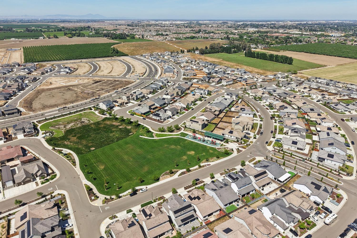 2464 Dilip Dr, Manteca, CA 95337