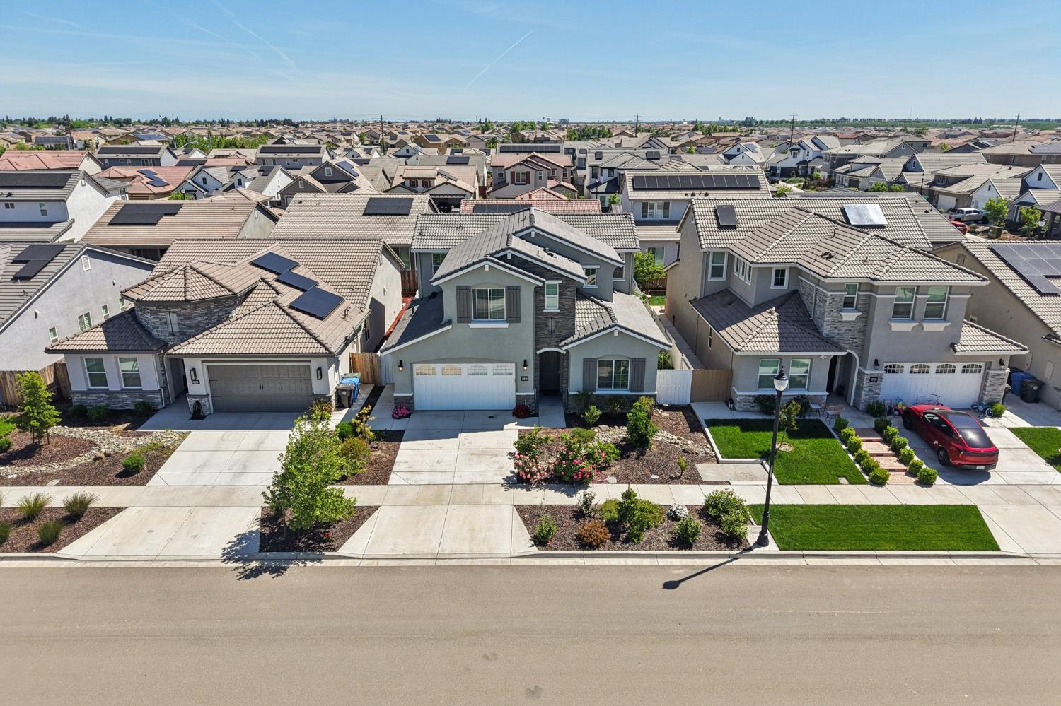 2464 Dilip Dr, Manteca, CA 95337