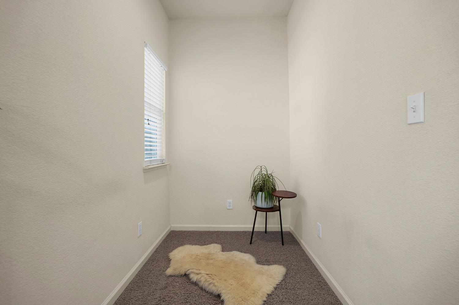 3231 Pocket Ave, Riverbank, CA 95367