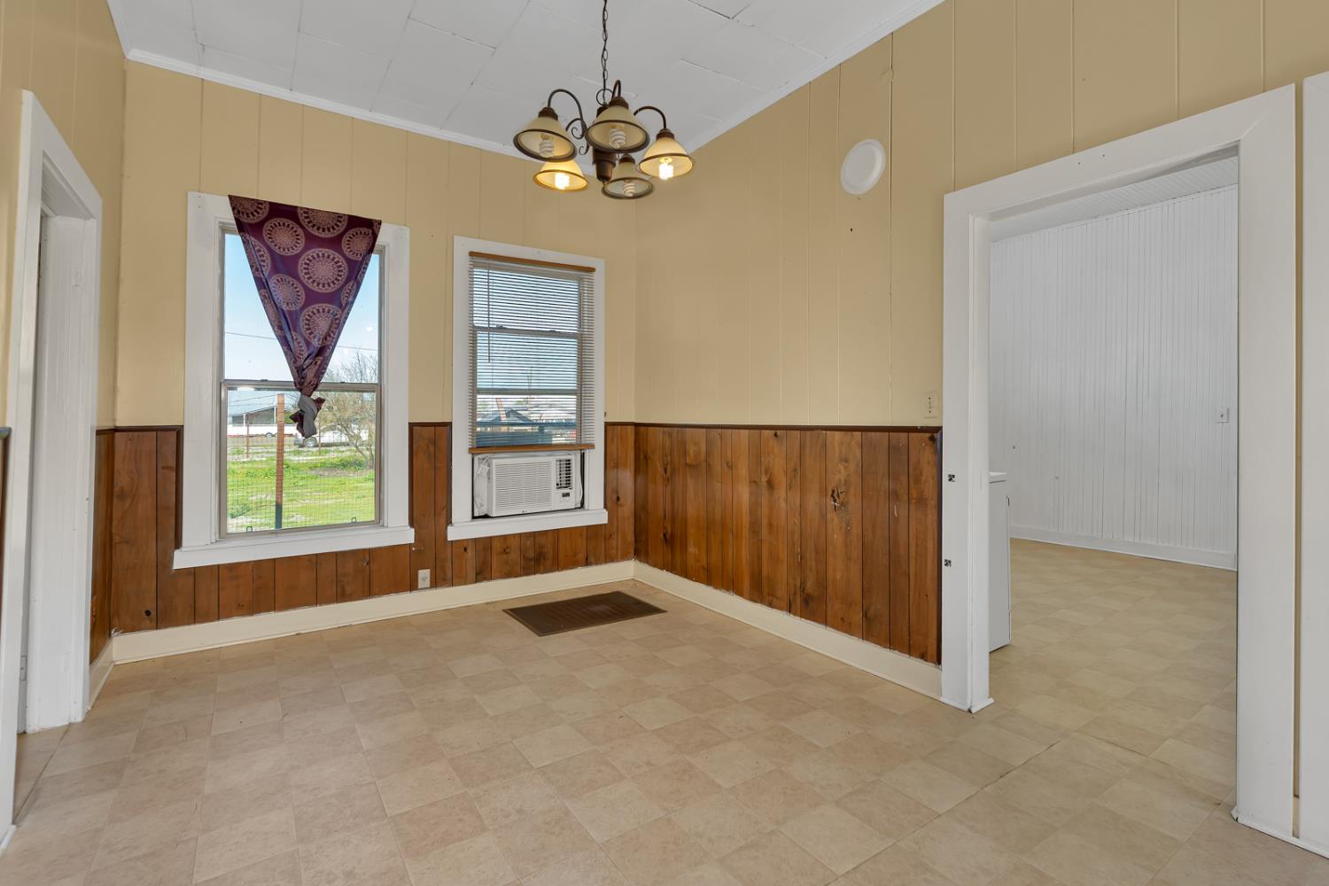 9084 O Street, South Dos Palos, CA 93665