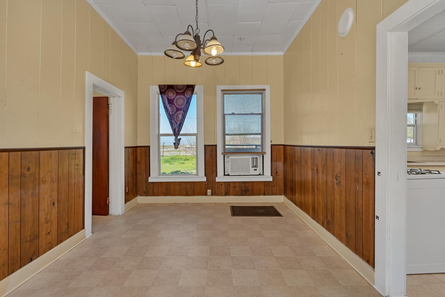 9084 O Street, South Dos Palos, CA 93665