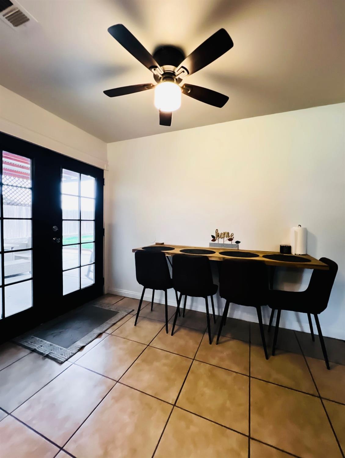 2101 Milford Ln, Modesto, CA 95355