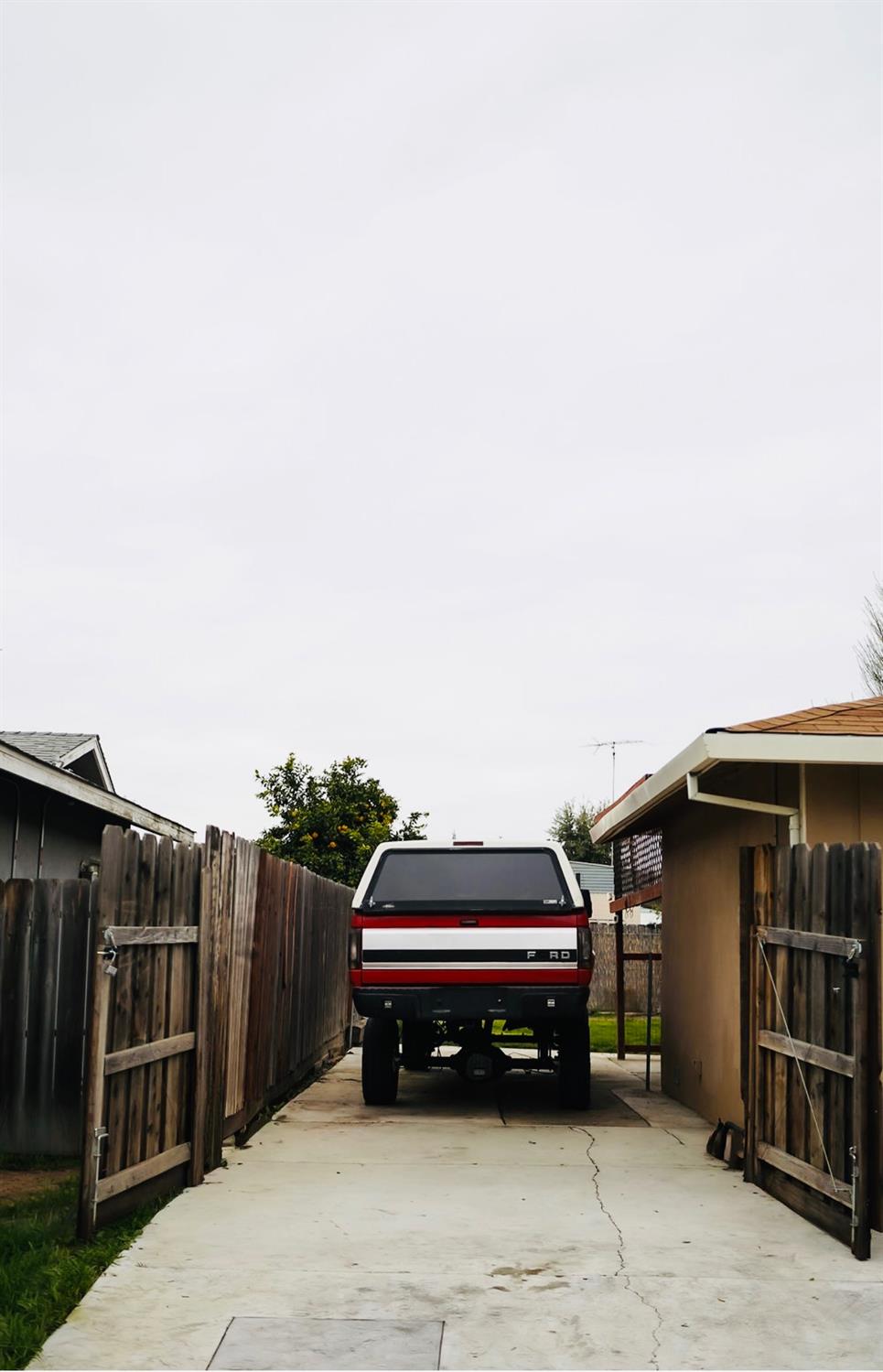 2101 Milford Ln, Modesto, CA 95355