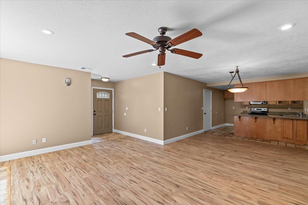 4064 Elmo Loop, Modesto, CA 95356