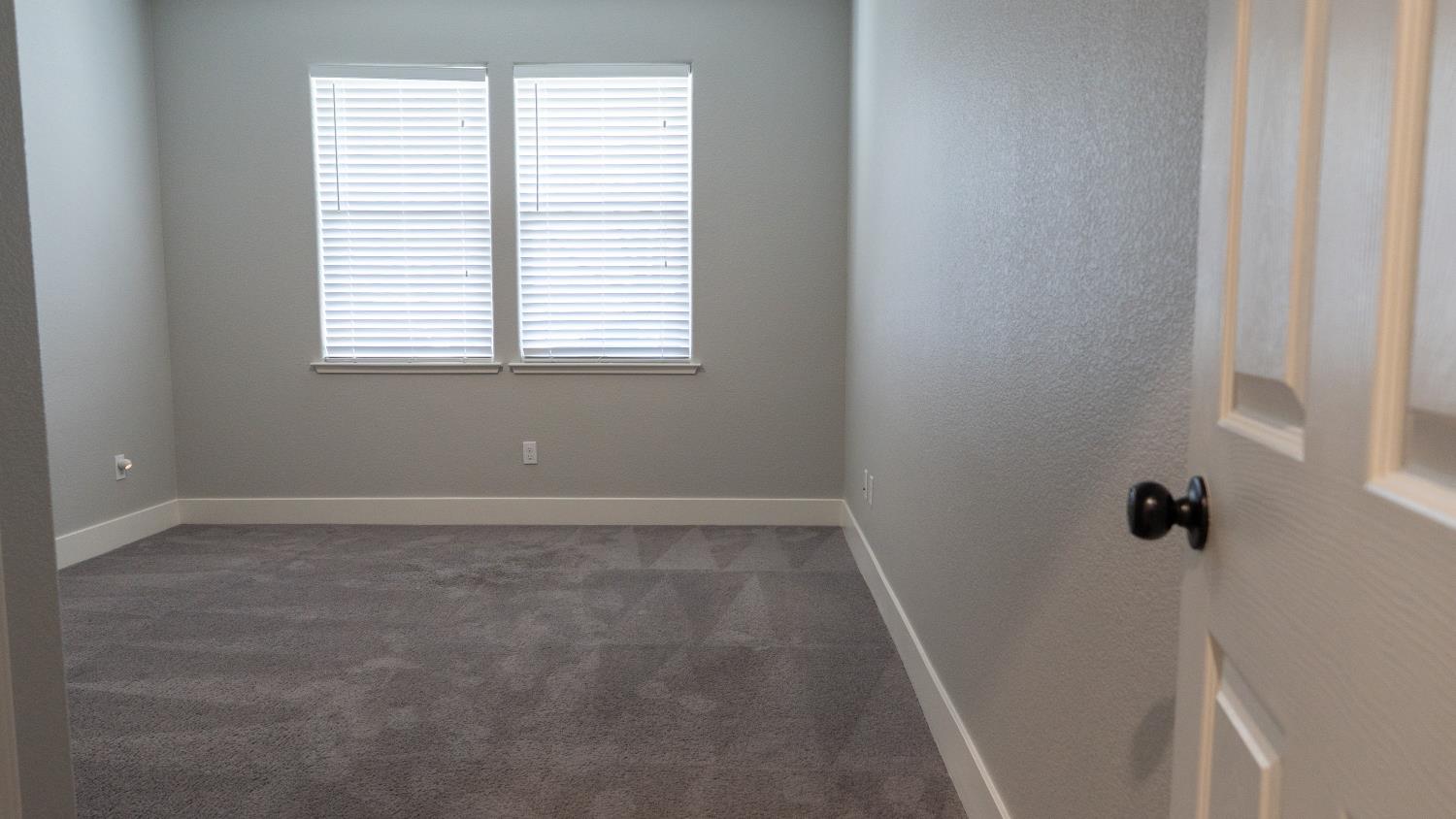 2531 Granite Dr, Atwater, CA 95301