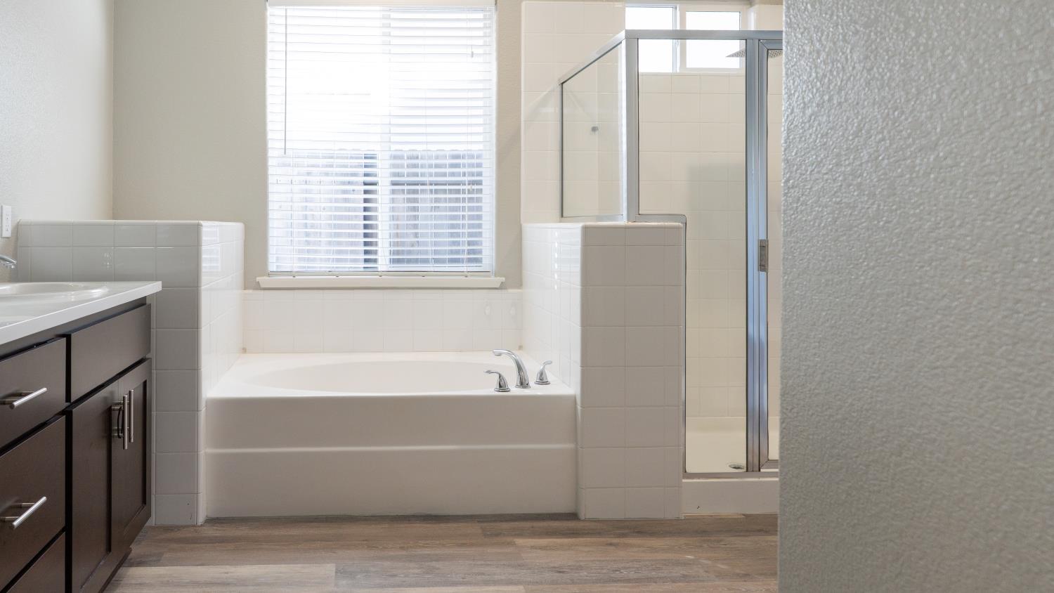 2531 Granite Dr, Atwater, CA 95301