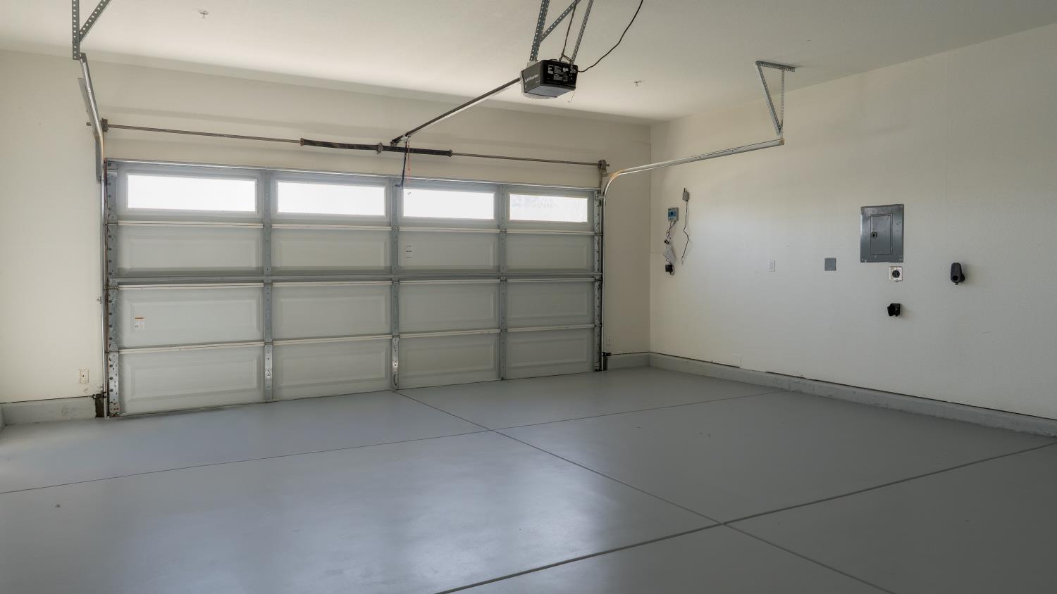 2531 Granite Dr, Atwater, CA 95301