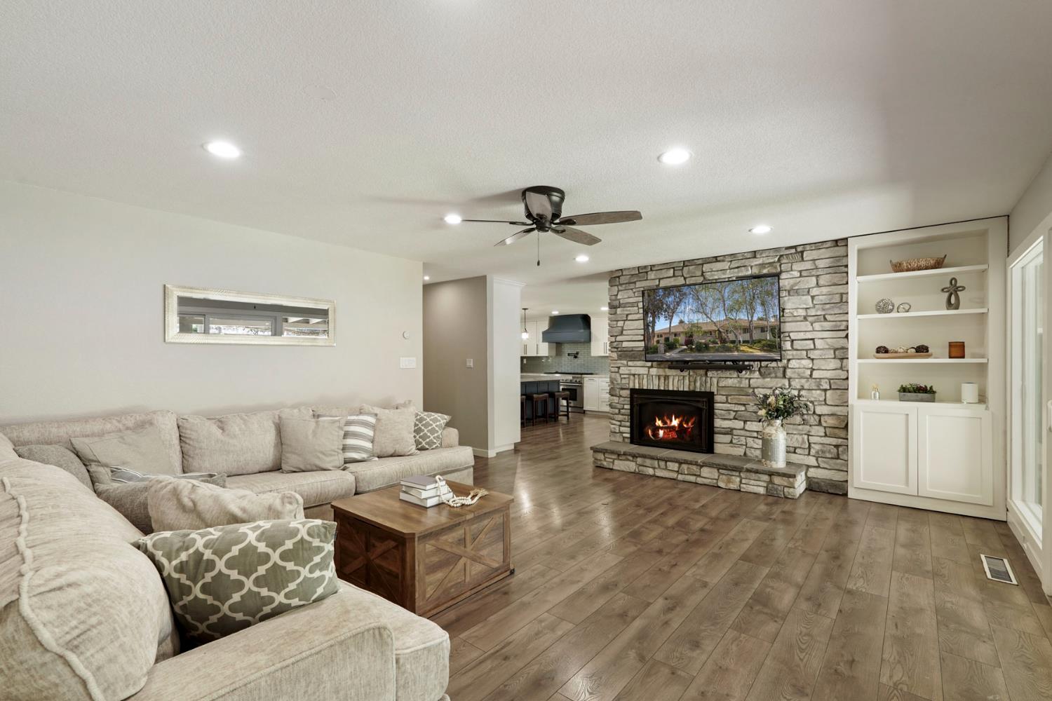 3109 Yorkshire Ln, Modesto, CA 95350