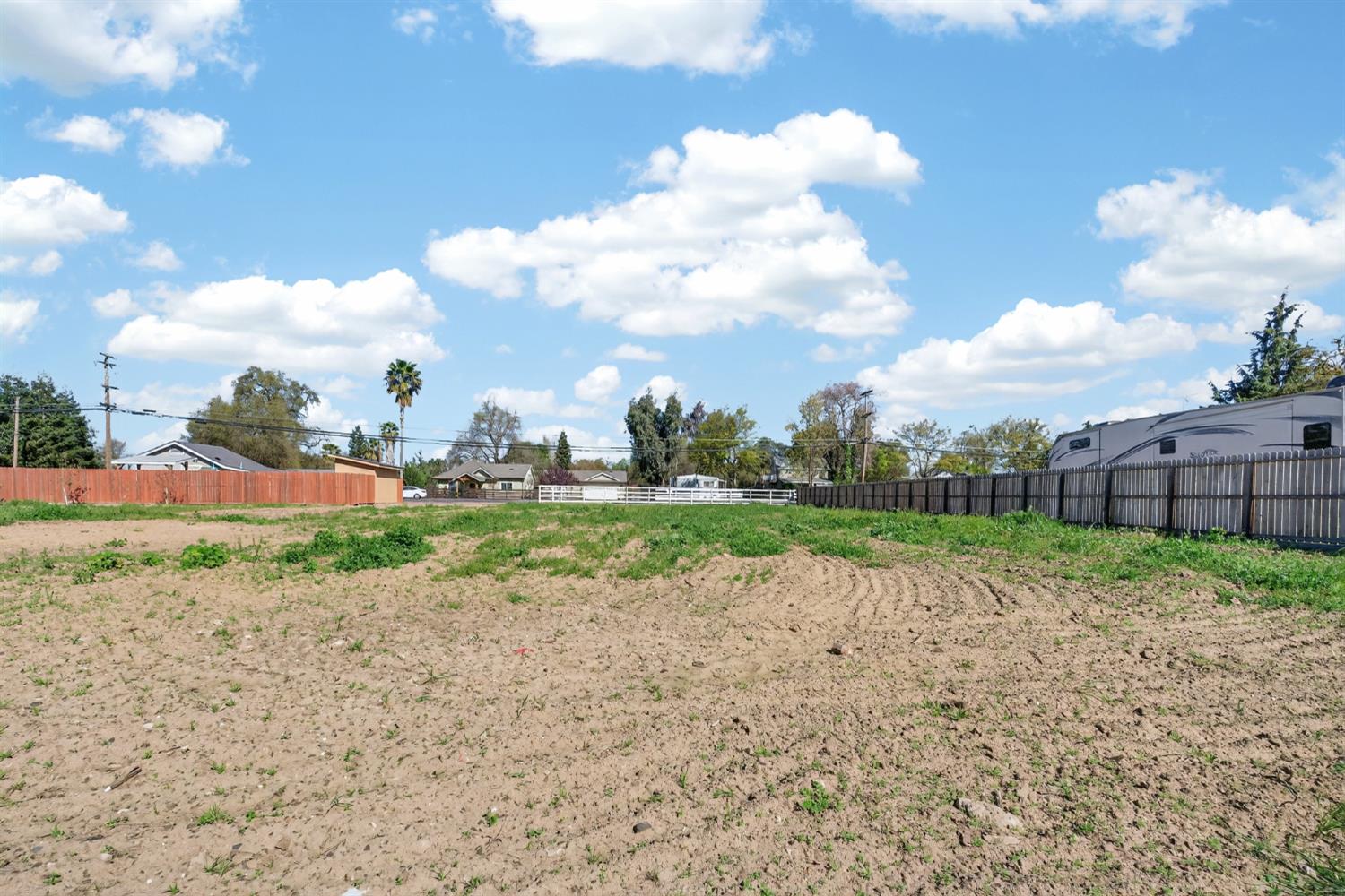 0 Paradise Rd, Modesto, CA 95351