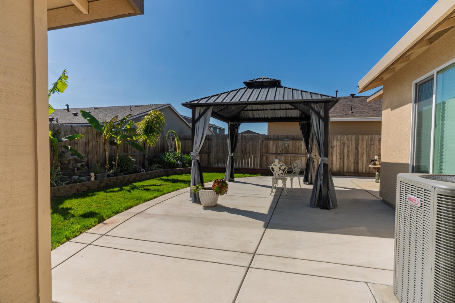 714 Dean Ct, Merced, CA 95341