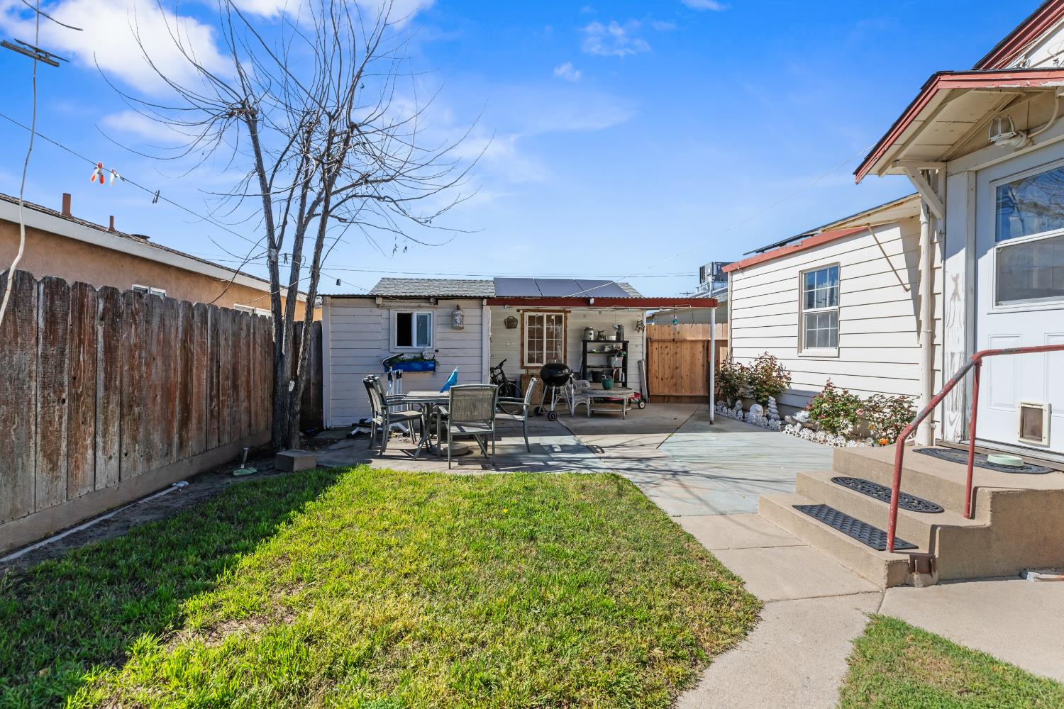 621 Poplar St, Oakdale, CA 95361