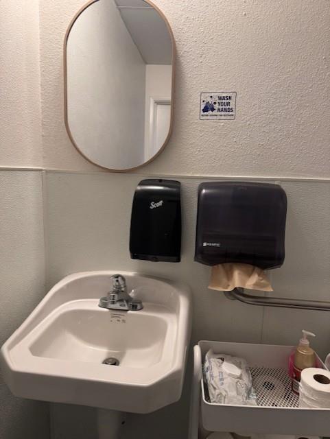 150 Northgate Dr, Manteca, CA 95336