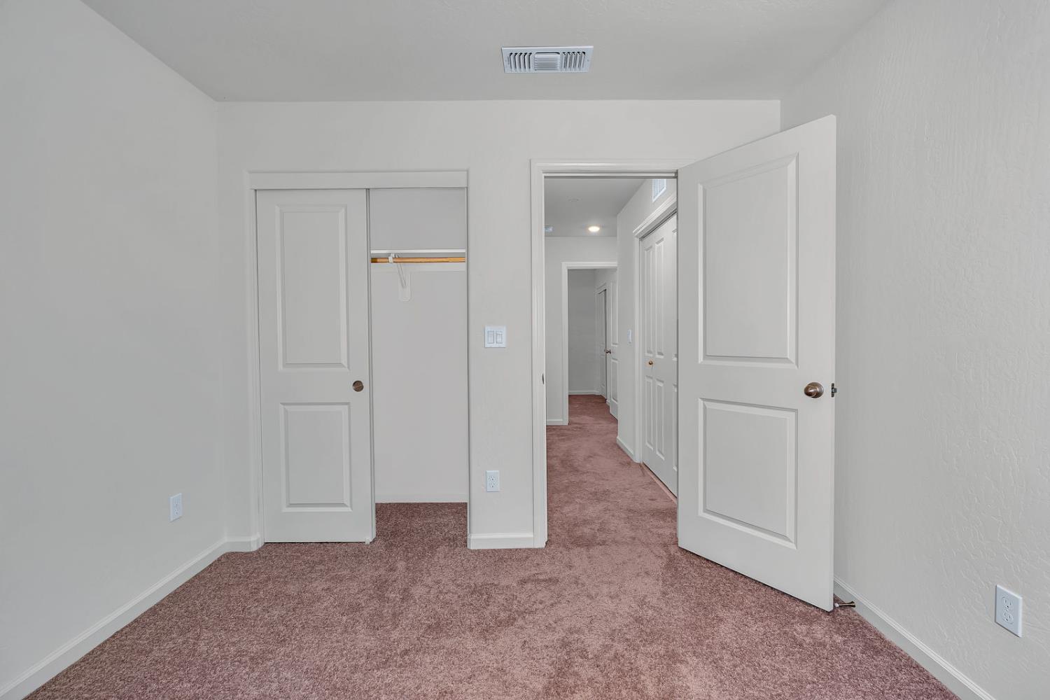 2272 Owens Ct, Los Banos, CA 93635