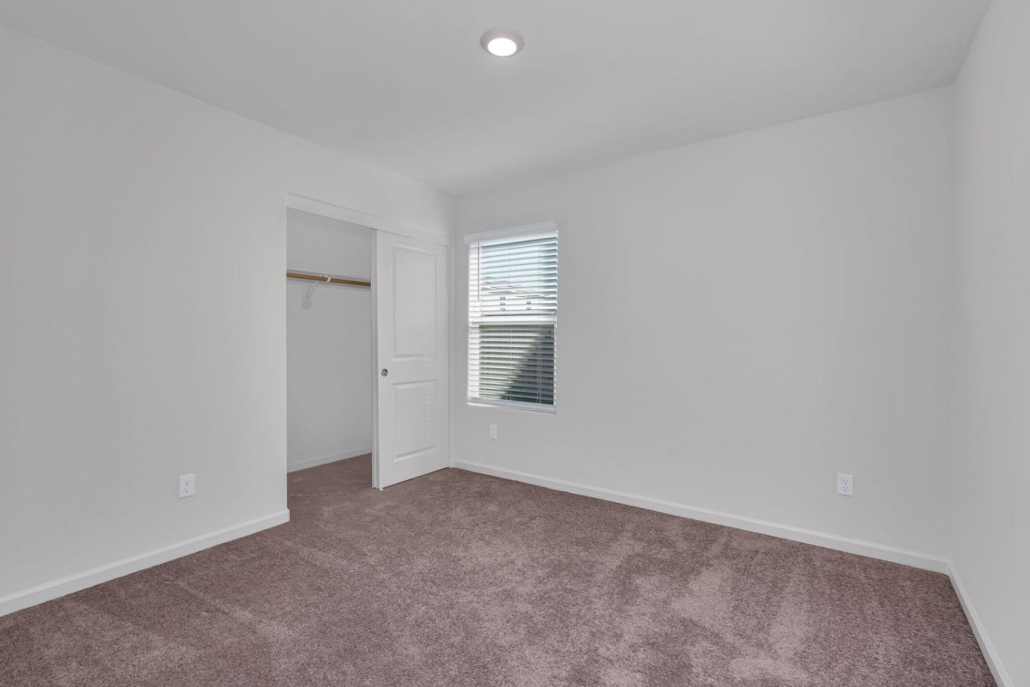 2272 Owens Ct, Los Banos, CA 93635