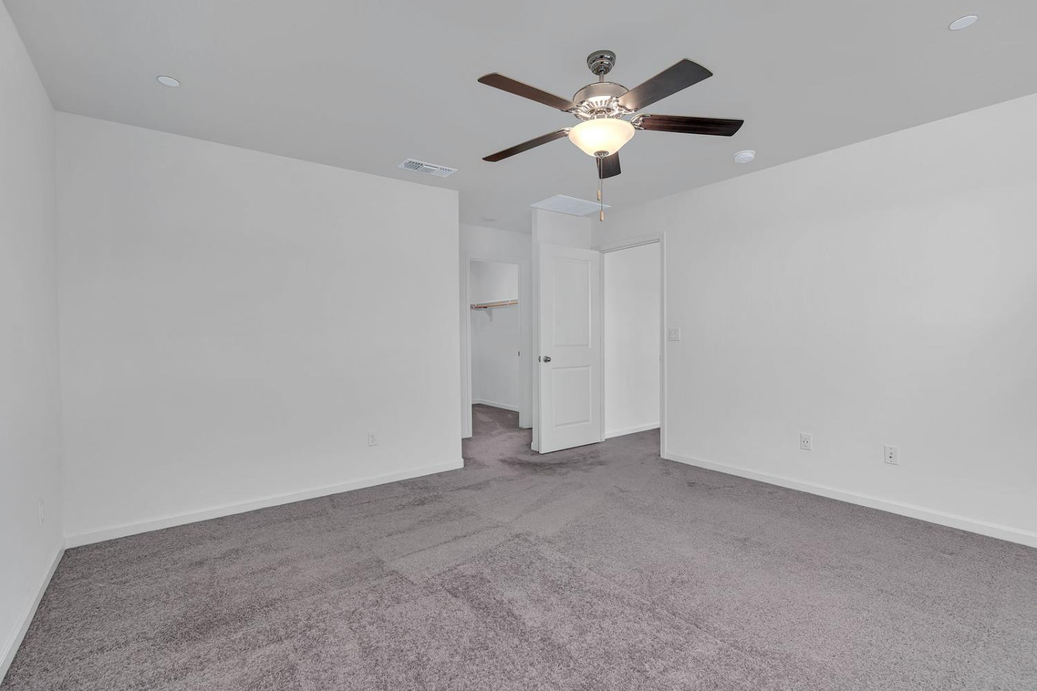 2272 Owens Ct, Los Banos, CA 93635