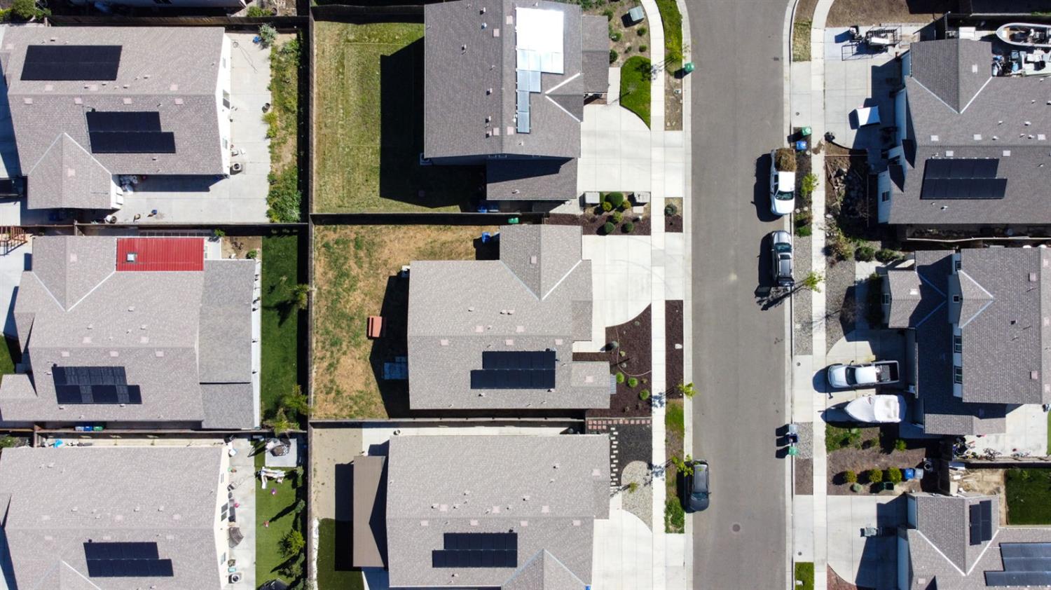 2272 Owens Ct, Los Banos, CA 93635