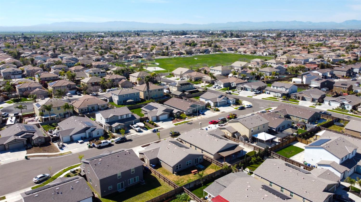 2272 Owens Ct, Los Banos, CA 93635