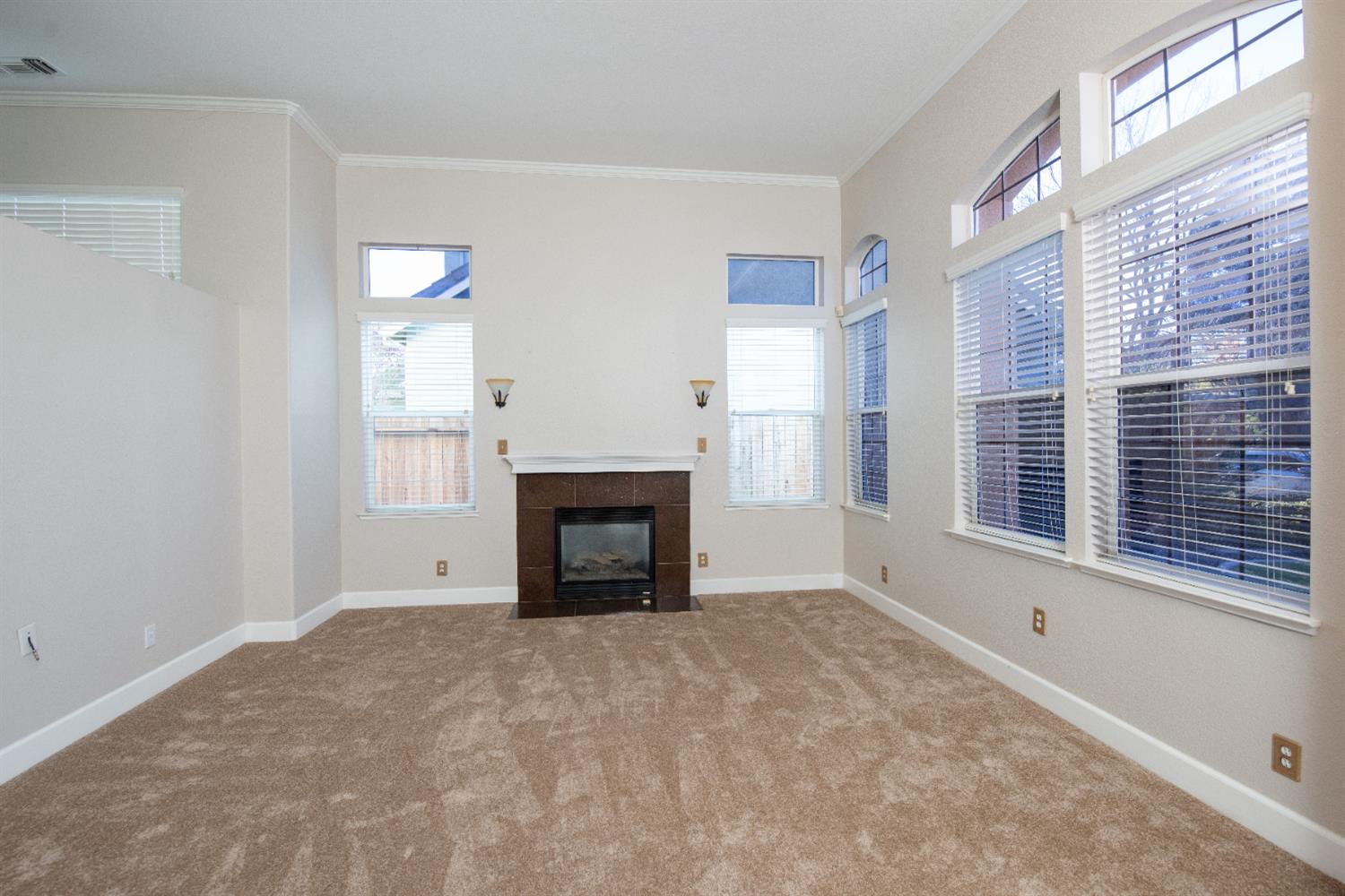 3601 Chant Dr, Modesto, CA 95355