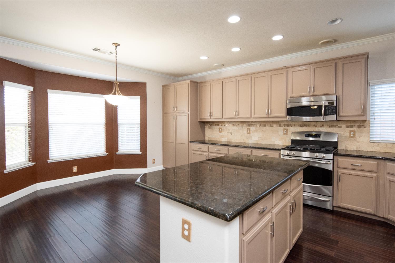 3601 Chant Dr, Modesto, CA 95355