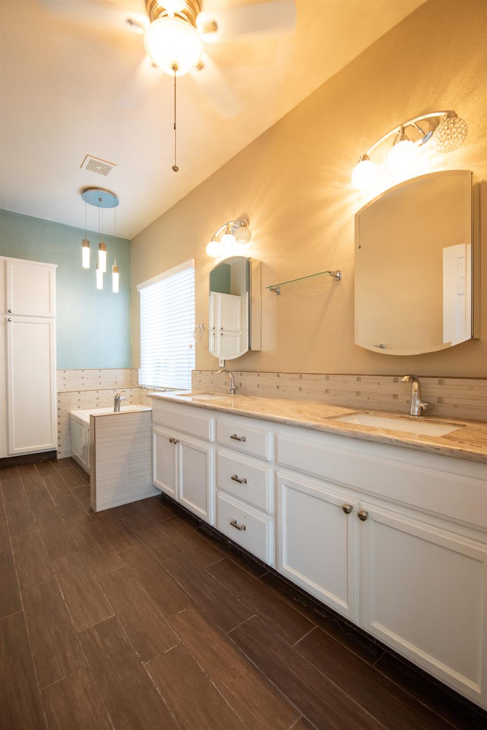 3601 Chant Dr, Modesto, CA 95355