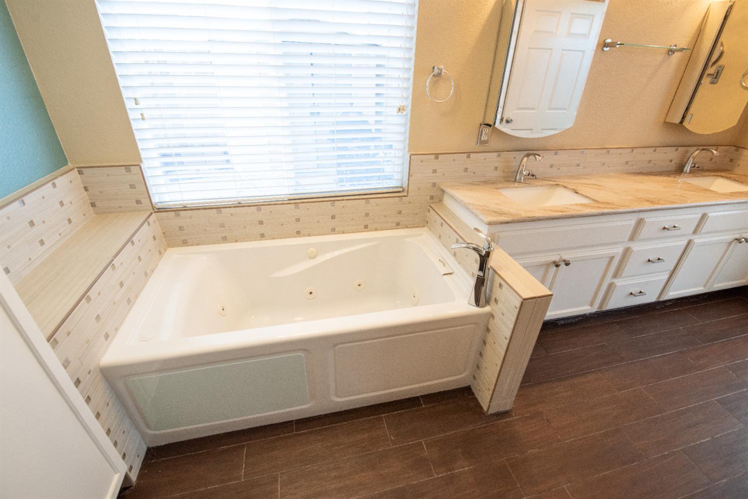 3601 Chant Dr, Modesto, CA 95355