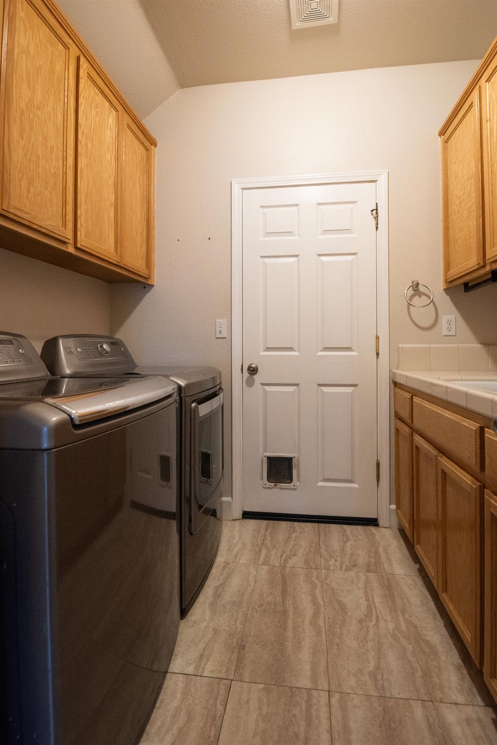 3601 Chant Dr, Modesto, CA 95355