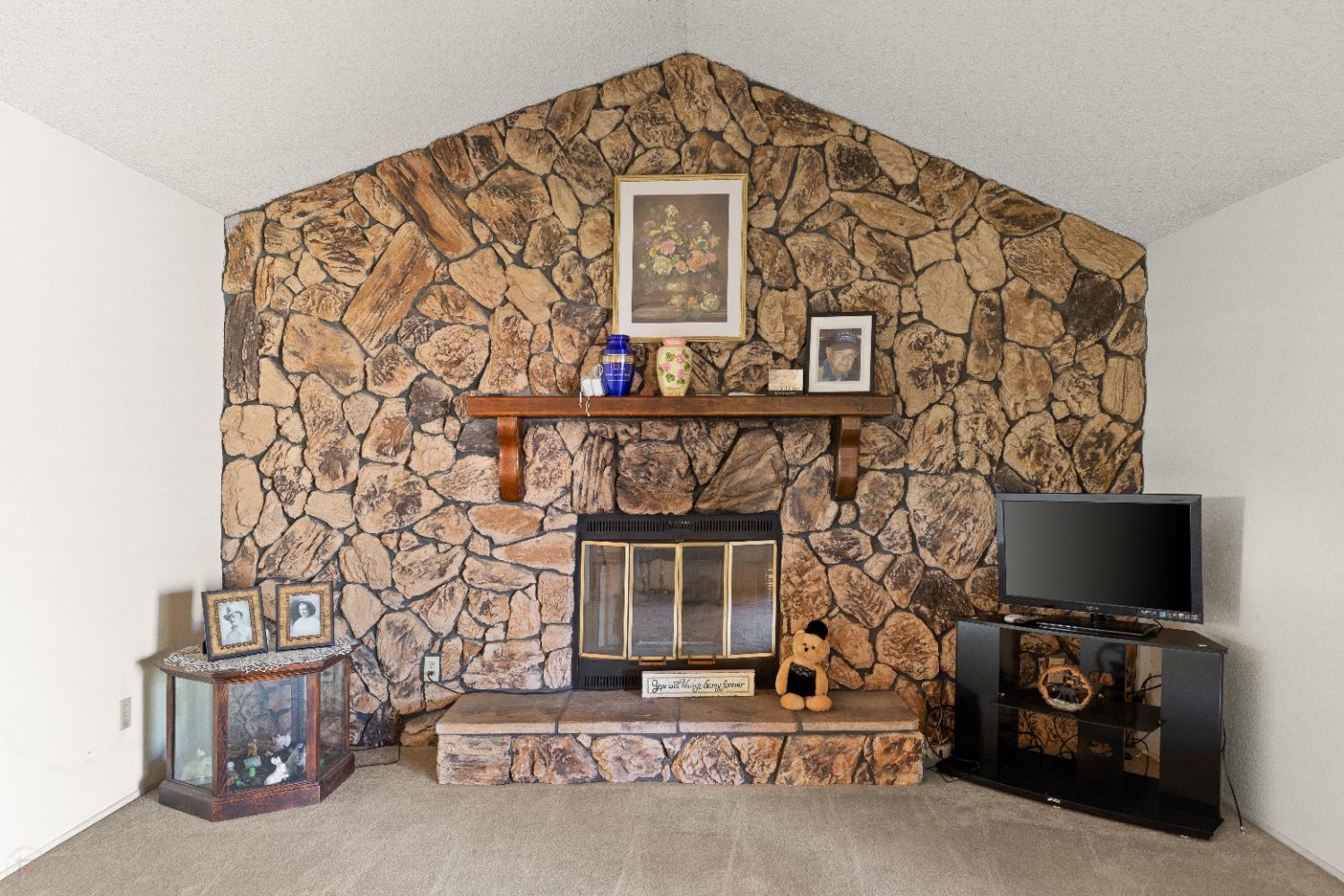 1001 Zinfandel Pl, Modesto, CA 95351