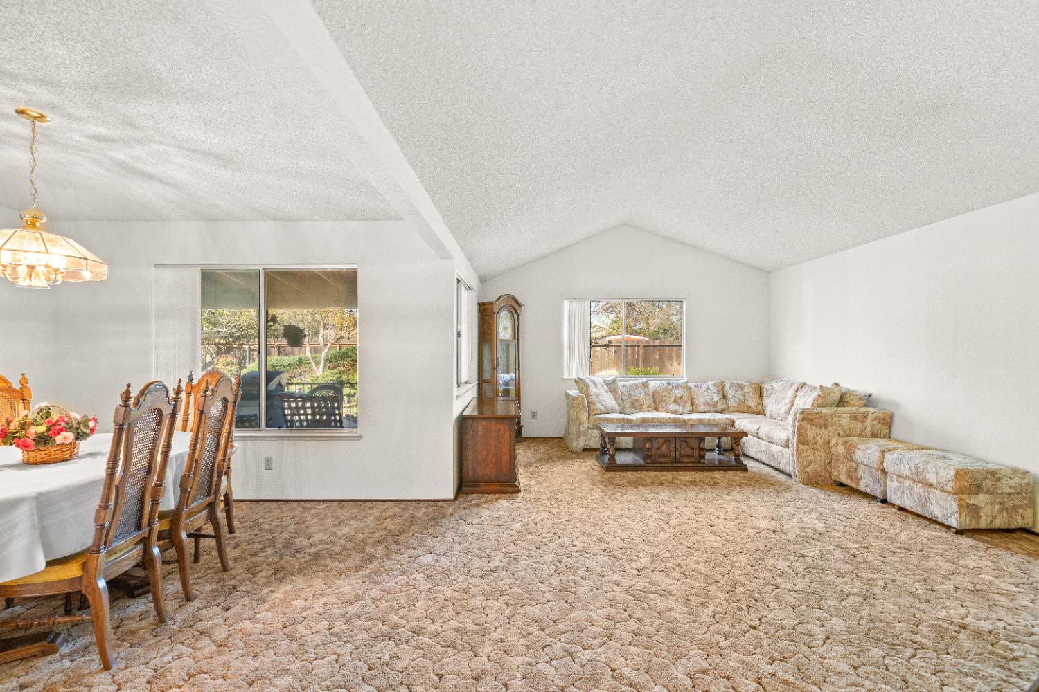 1001 Zinfandel Pl, Modesto, CA 95351