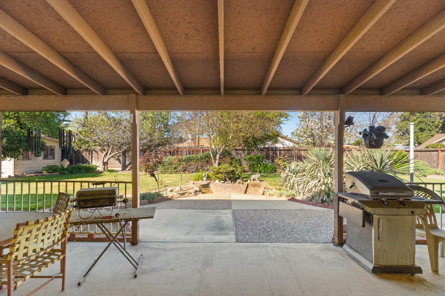 1001 Zinfandel Pl, Modesto, CA 95351