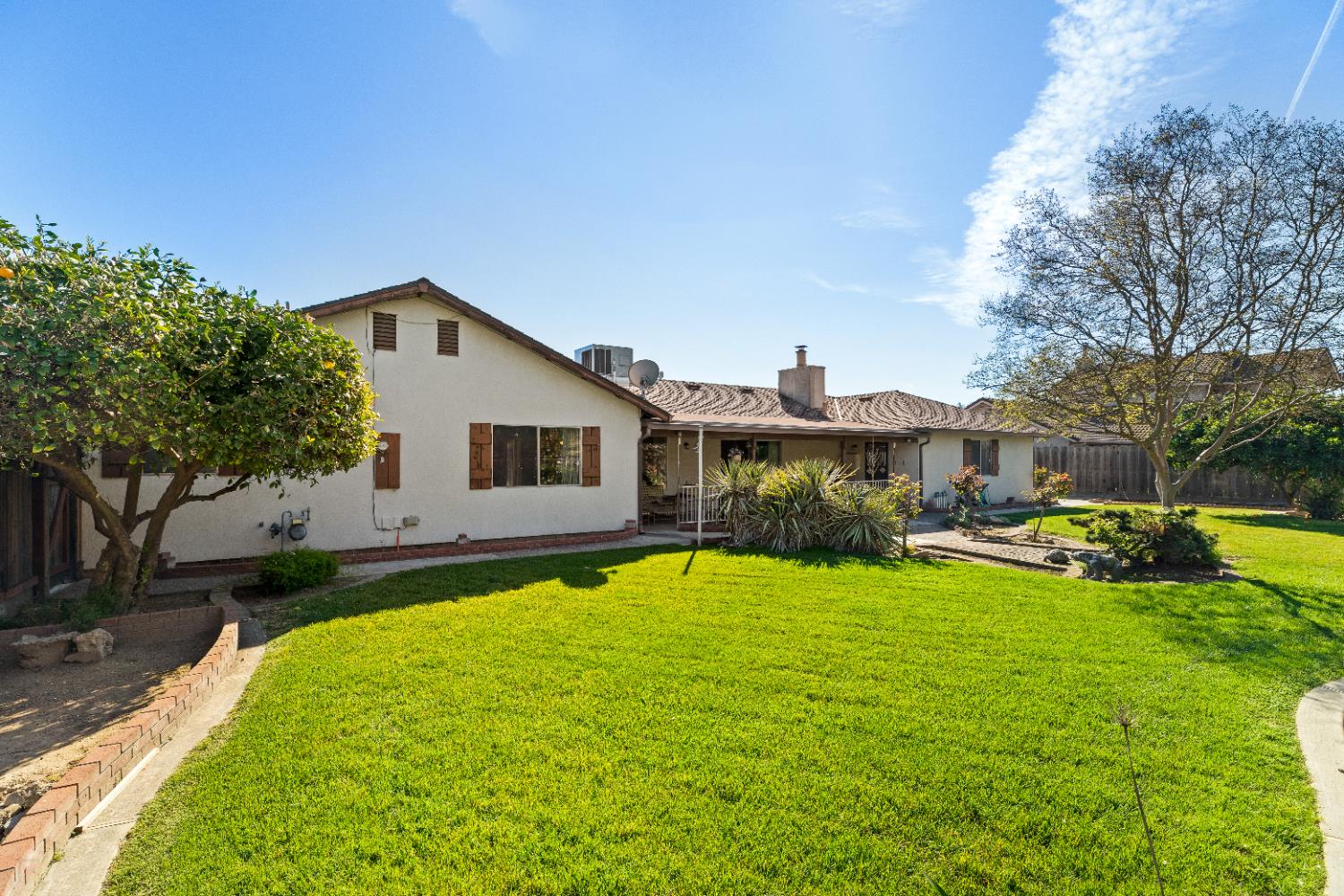1001 Zinfandel Pl, Modesto, CA 95351