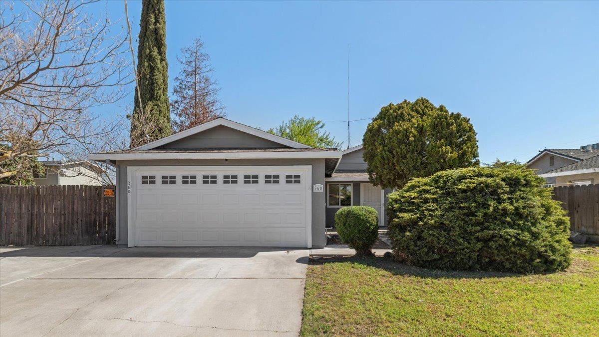 360 Park Ave, Manteca, CA 95337