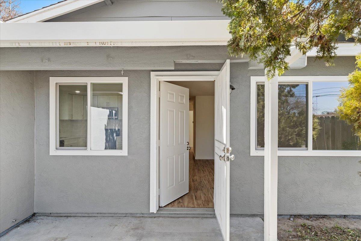 360 Park Ave, Manteca, CA 95337