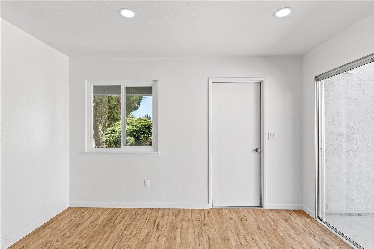 360 Park Ave, Manteca, CA 95337