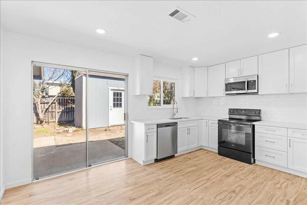 360 Park Ave, Manteca, CA 95337