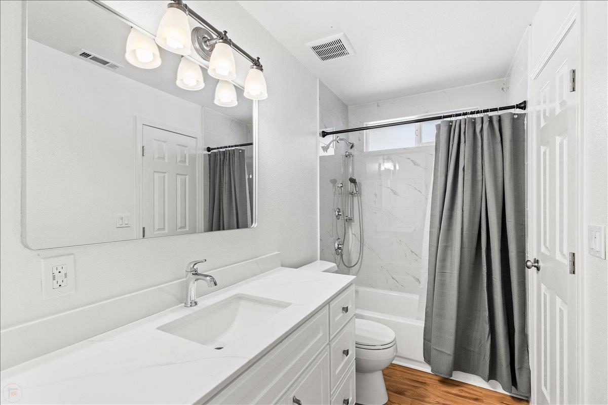 360 Park Ave, Manteca, CA 95337