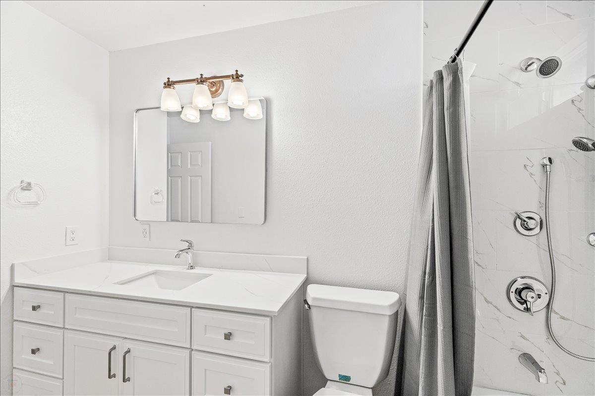 360 Park Ave, Manteca, CA 95337