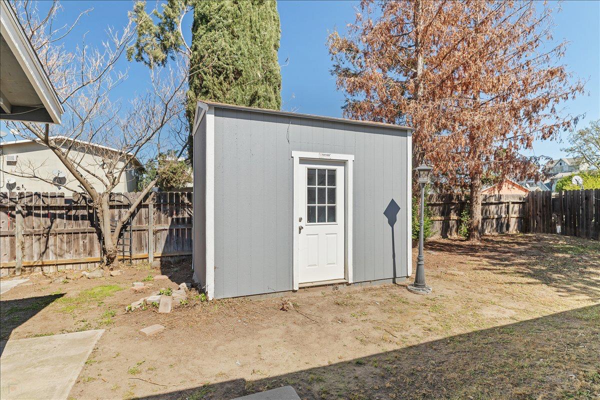 360 Park Ave, Manteca, CA 95337